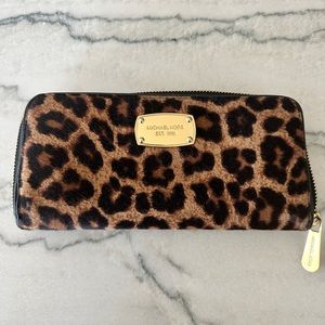 Leopard Michael Kors wallet